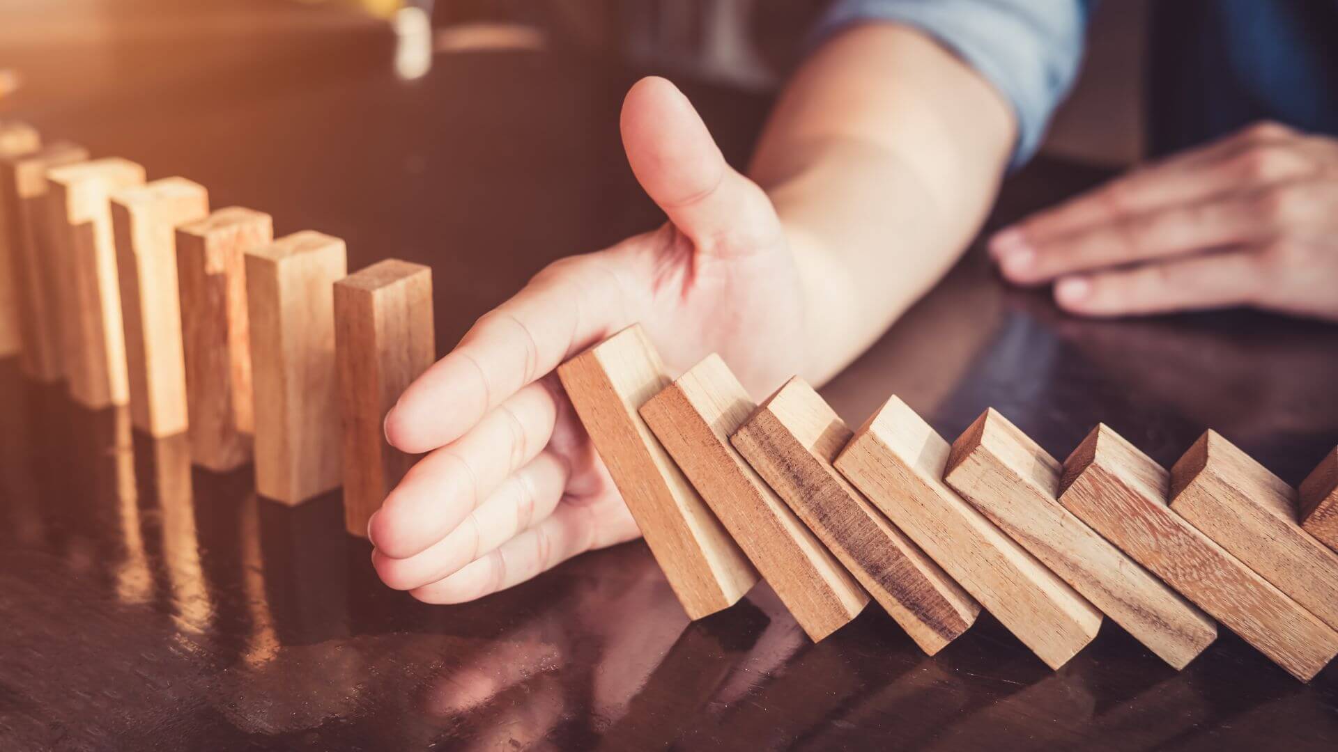 How to manage risk in business_Blog featured image